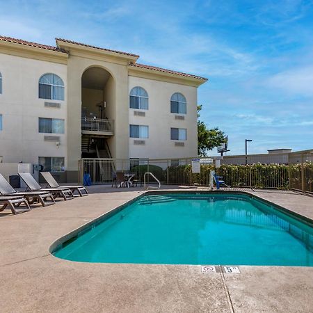 Comfort Inn & Suites Phoenix North - Deer Valley Экстерьер фото