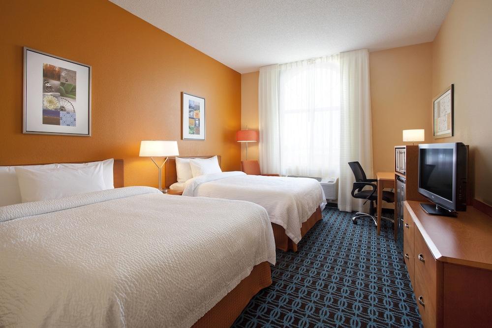 Comfort Inn & Suites Phoenix North - Deer Valley Экстерьер фото