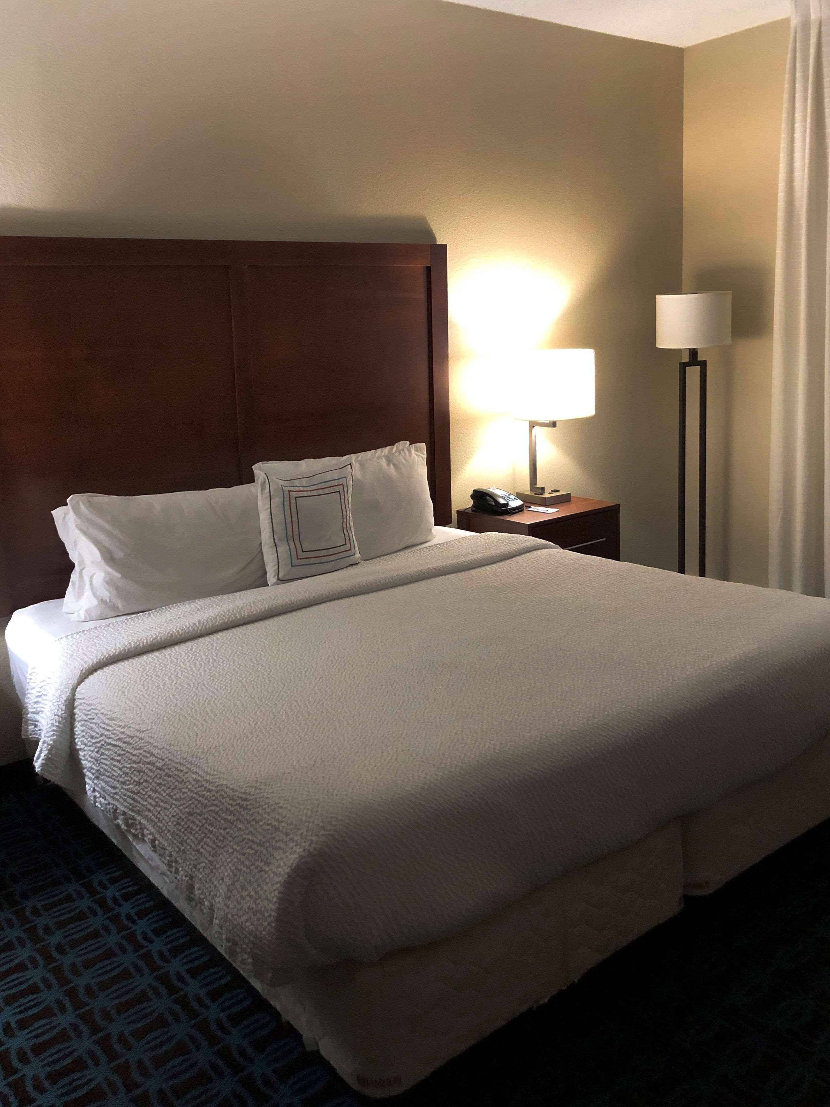 Comfort Inn & Suites Phoenix North - Deer Valley Экстерьер фото