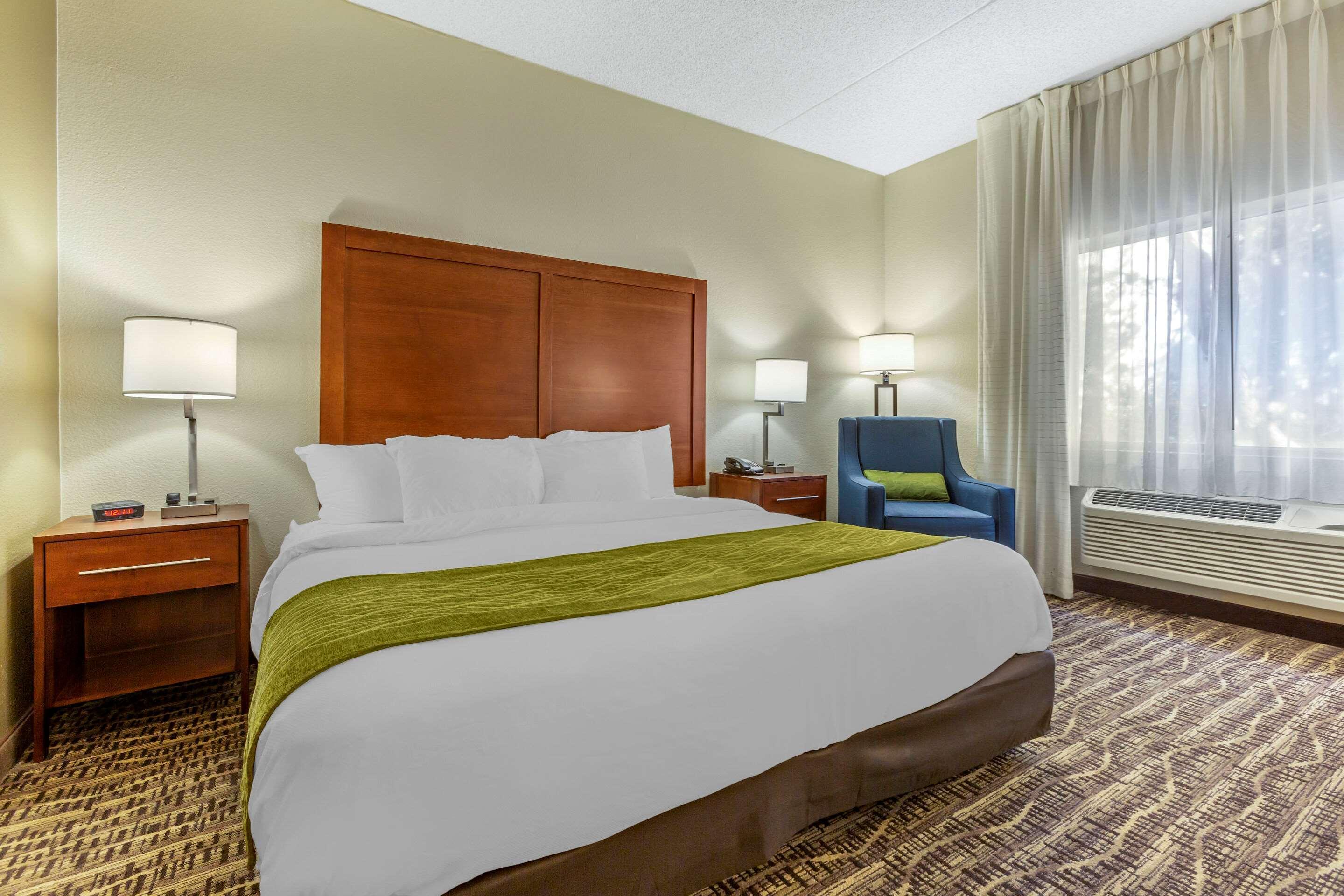 Comfort Inn & Suites Phoenix North - Deer Valley Экстерьер фото