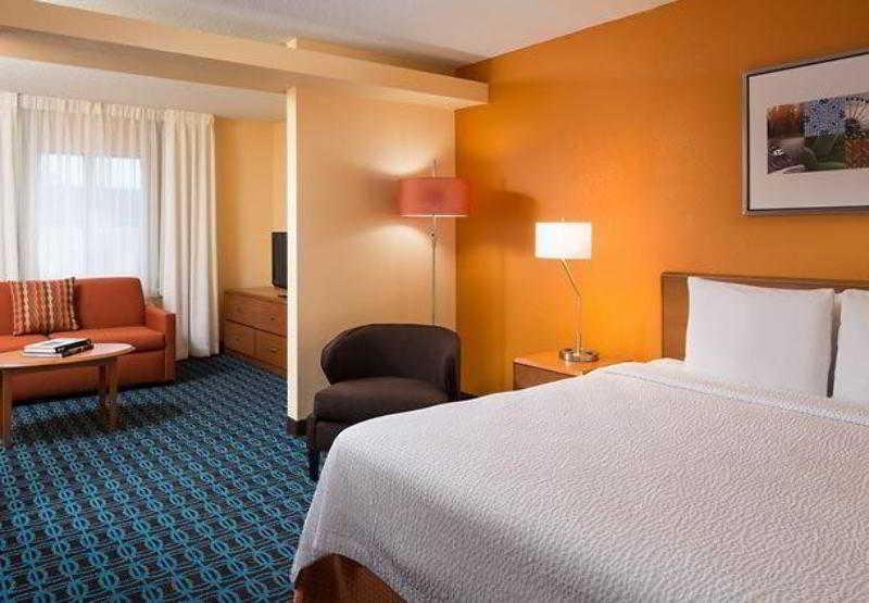 Comfort Inn & Suites Phoenix North - Deer Valley Экстерьер фото
