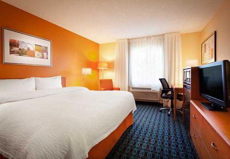 Comfort Inn & Suites Phoenix North - Deer Valley Экстерьер фото