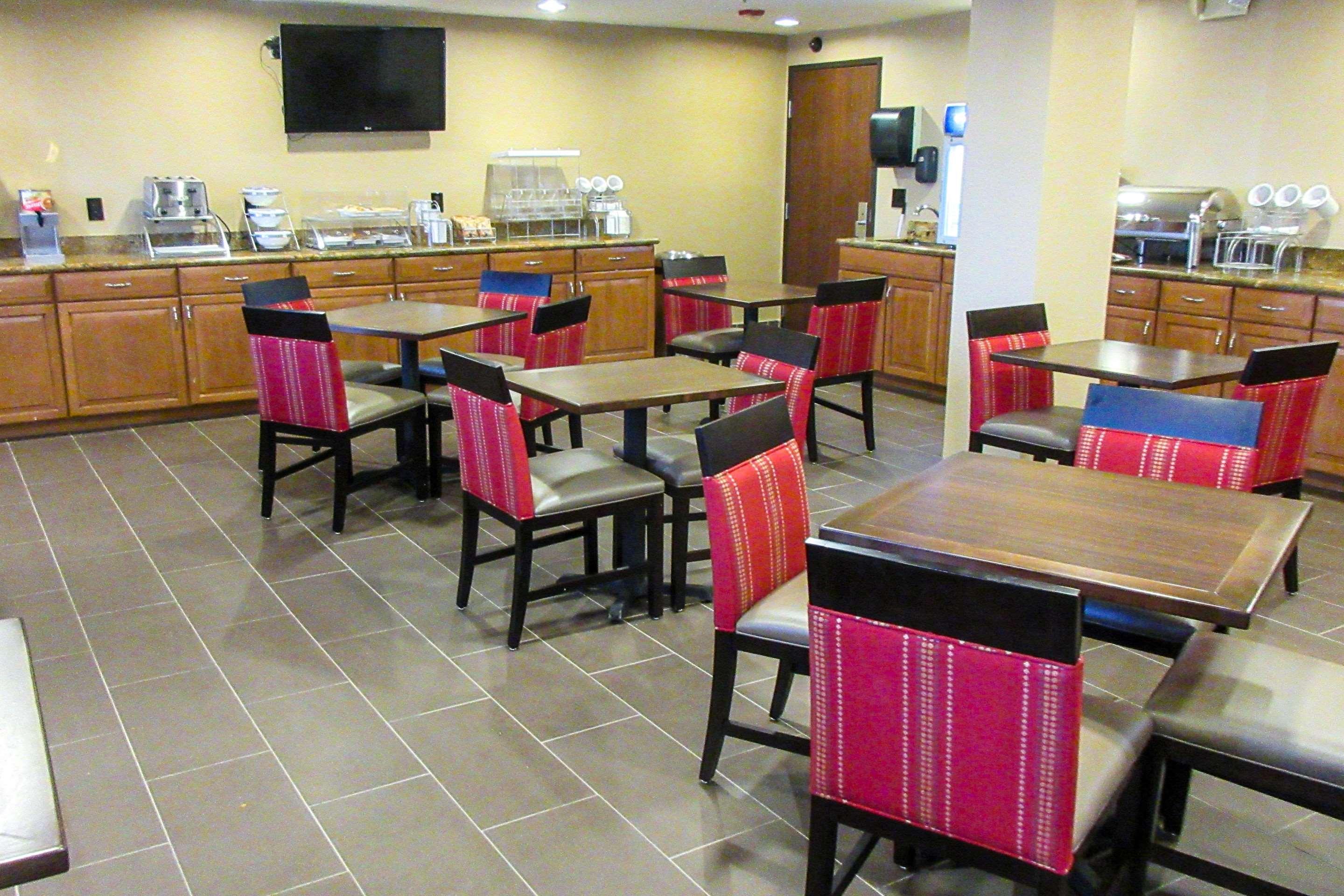 Comfort Inn & Suites Phoenix North - Deer Valley Экстерьер фото