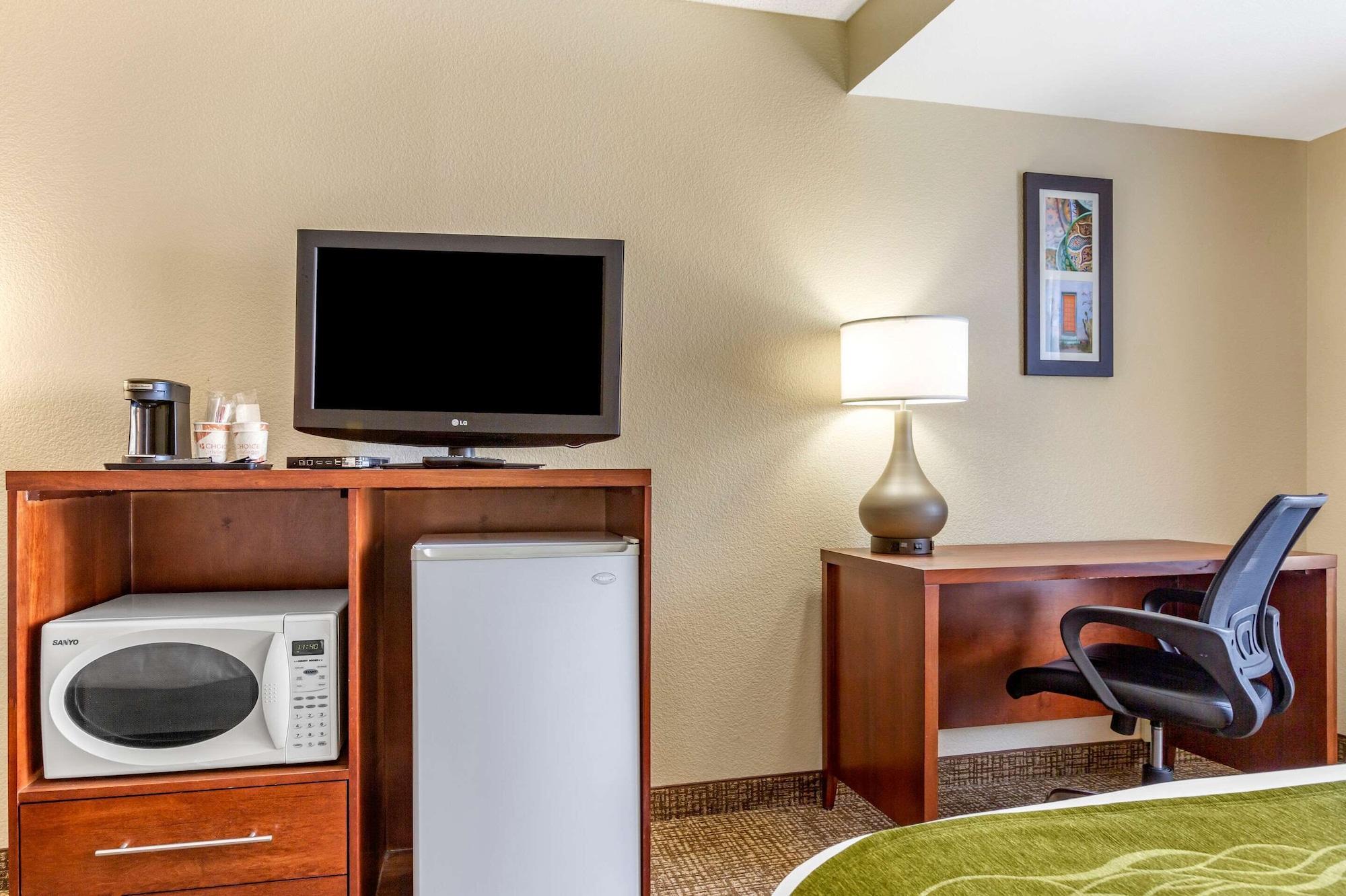 Comfort Inn & Suites Phoenix North - Deer Valley Экстерьер фото