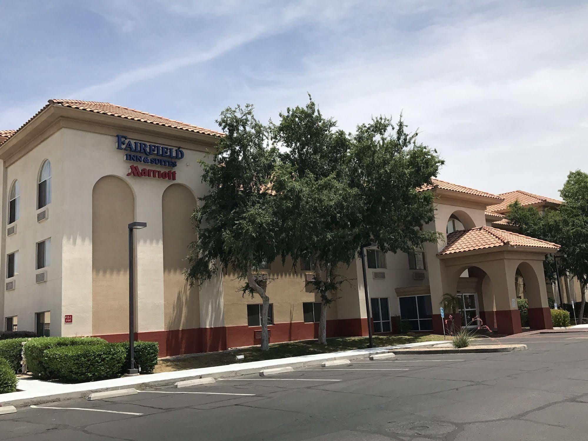 Comfort Inn & Suites Phoenix North - Deer Valley Экстерьер фото