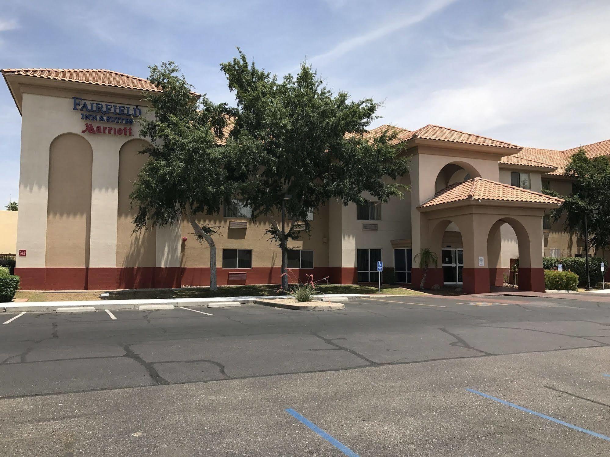 Comfort Inn & Suites Phoenix North - Deer Valley Экстерьер фото